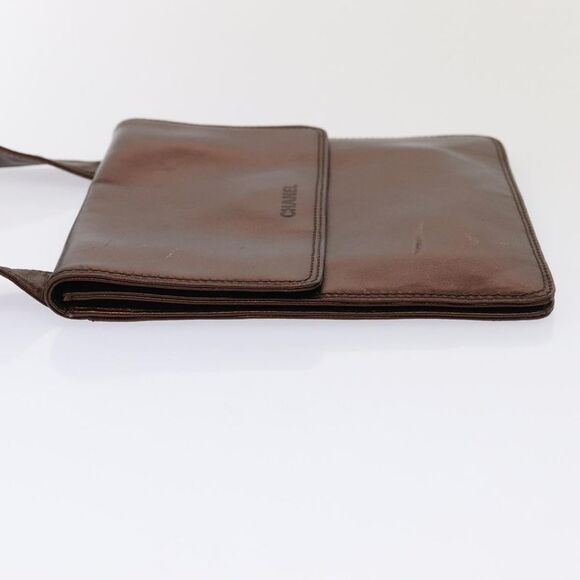 Pre Loved chanel Women Brown Shoulder Bags - Picture 5 of 8